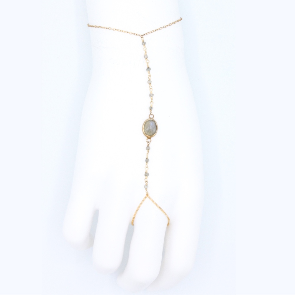 Eriness Daisy Chain (Retail: $185)